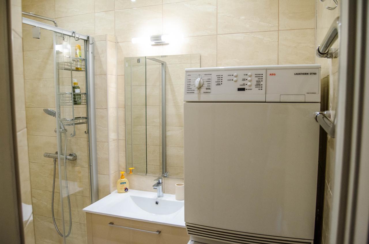 City Inn Riga Apartment Old Town Home With Parking Exterior photo
